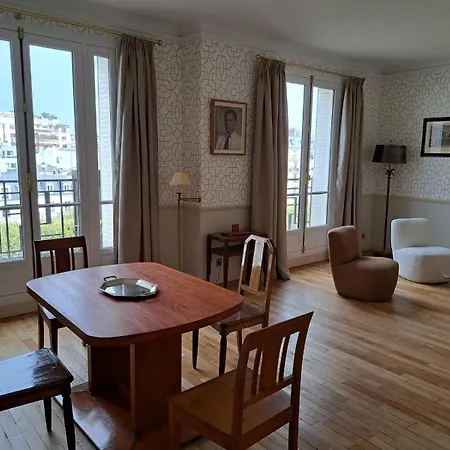 Apartamento Bright & Elegant With View Over Invalides, Near St Germain Des Pres