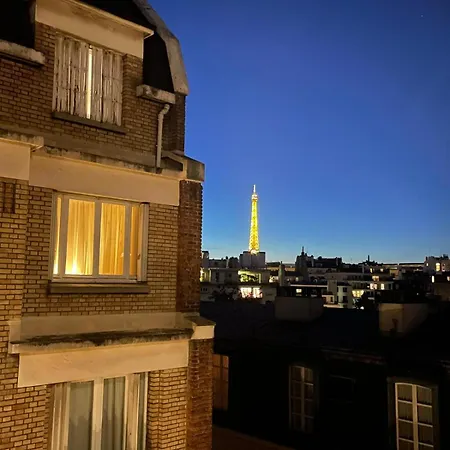 Bright & Elegant With View Over Invalides, Near St Germain Des Pres Paris