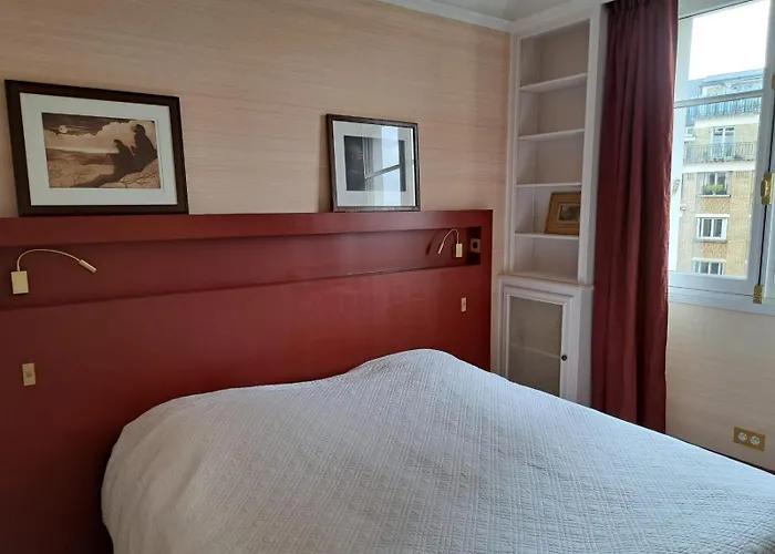 Bright & Elegant With View Over Invalides, Near St Germain Des Pres 公寓 巴黎