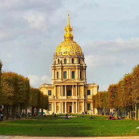 Bright & Elegant With View Over Invalides, Near St Germain Des Pres * Paris