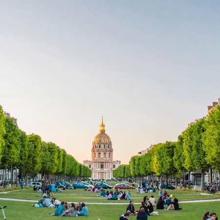 Apartment Bright & Elegant With View Over Invalides, Near St Germain Des Pres Paris