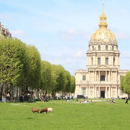 Apartment Bright & Elegant With View Over Invalides, Near St Germain Des Pres Paris